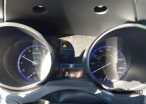 2017 Subaru Outback 2.5I Limited z USA, uszkodzony, nr VIN 4S4BSANC6H3207851